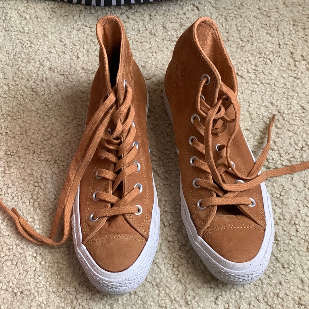 suede tan converses